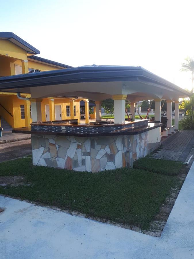 Piarco Village Suites Extérieur photo