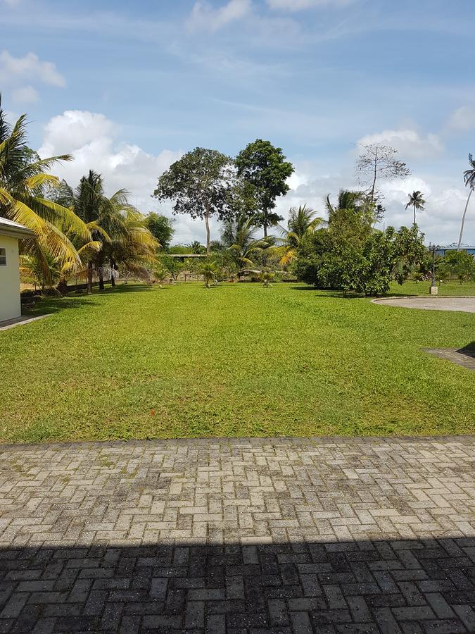 Piarco Village Suites Extérieur photo