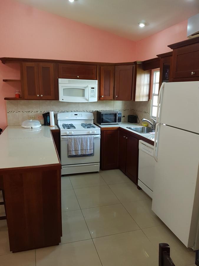 Piarco Village Suites Extérieur photo
