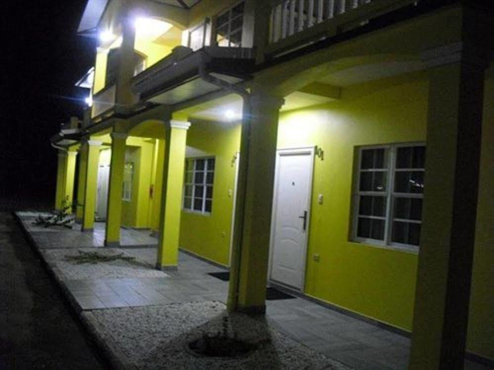 Piarco Village Suites Extérieur photo